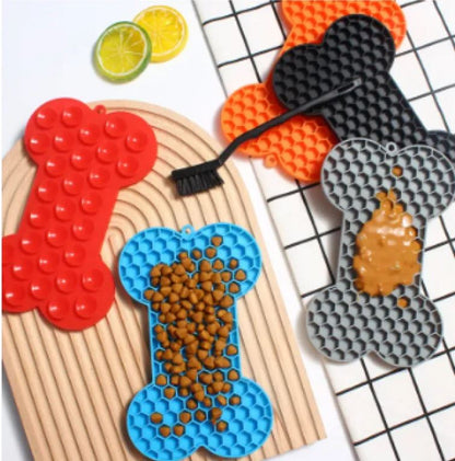 Bone Silicone Licking Dog Slow Food Mat - PawLuxeBone Silicone Licking Dog Slow Food Mat